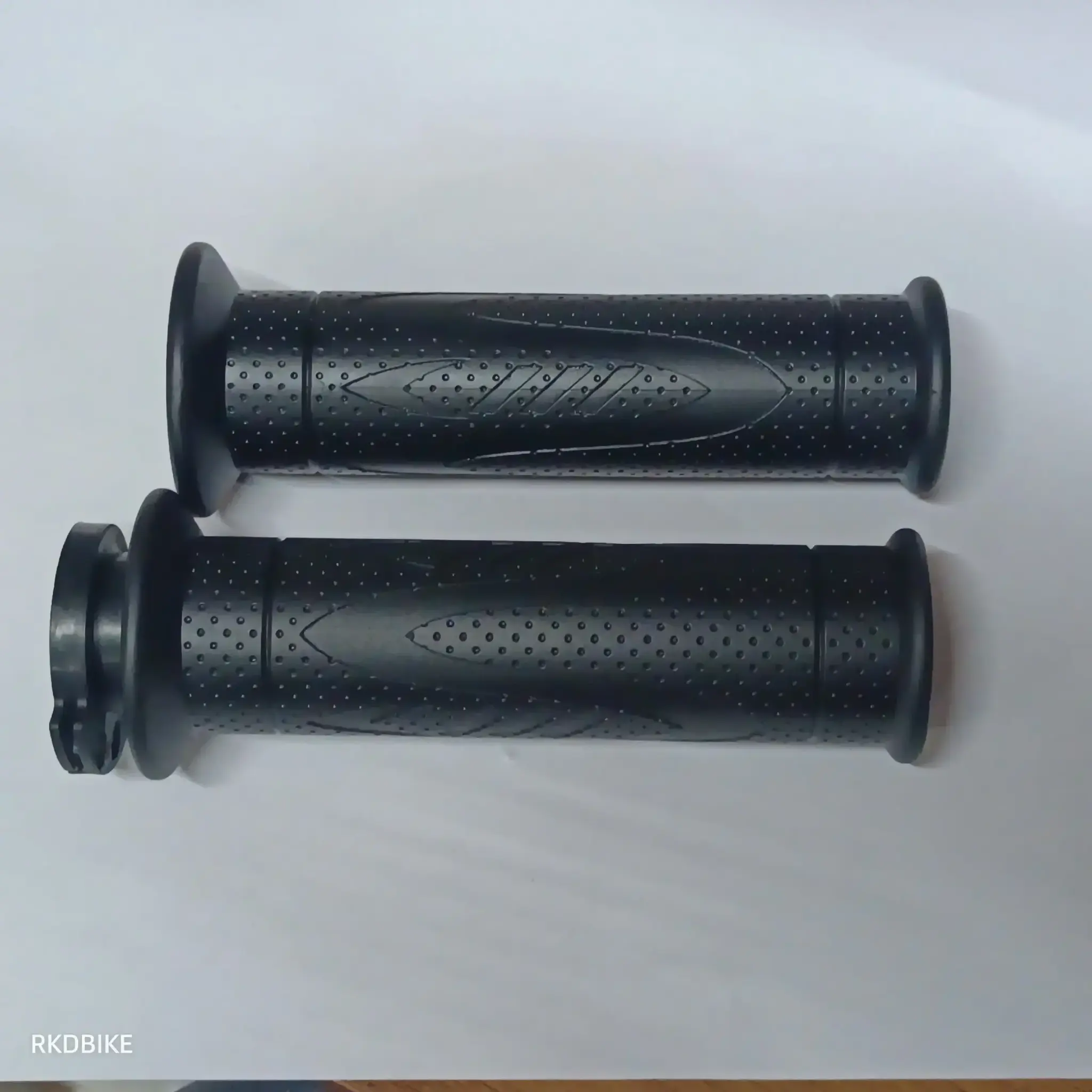 Benelli Tnt 300/302r Tnt600i/gt600 Grip Set