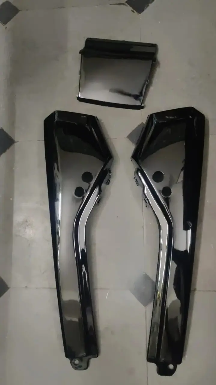 Black Tail Panel For Samurai Or Shogun