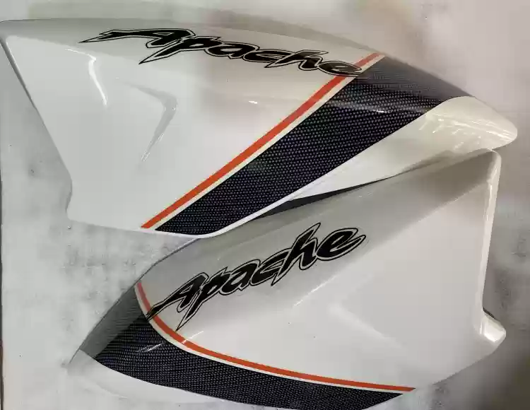 Cover Fuel Tank Pearl White Right Side For Apache Rtr 160 2v | Tvs