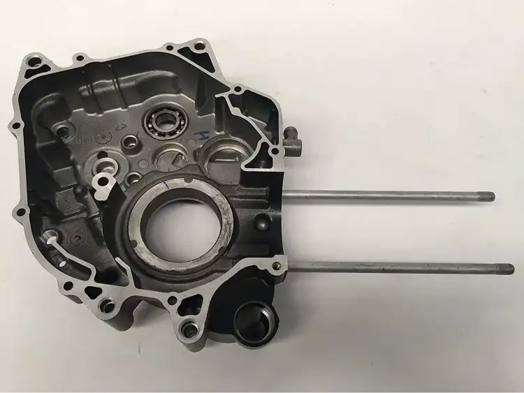 Crank Case Left Hand For Bajaj Avenger 160 Street Bs4