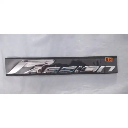 Emblem Right Shroud For Passion Xtec | Passion Pro | Hero
