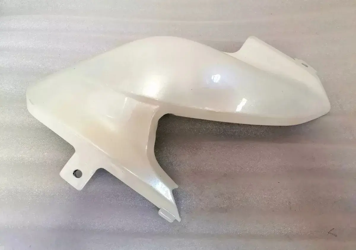 Headlamp Fairing Left Hand (classic White) For Bajaj Dominar 400