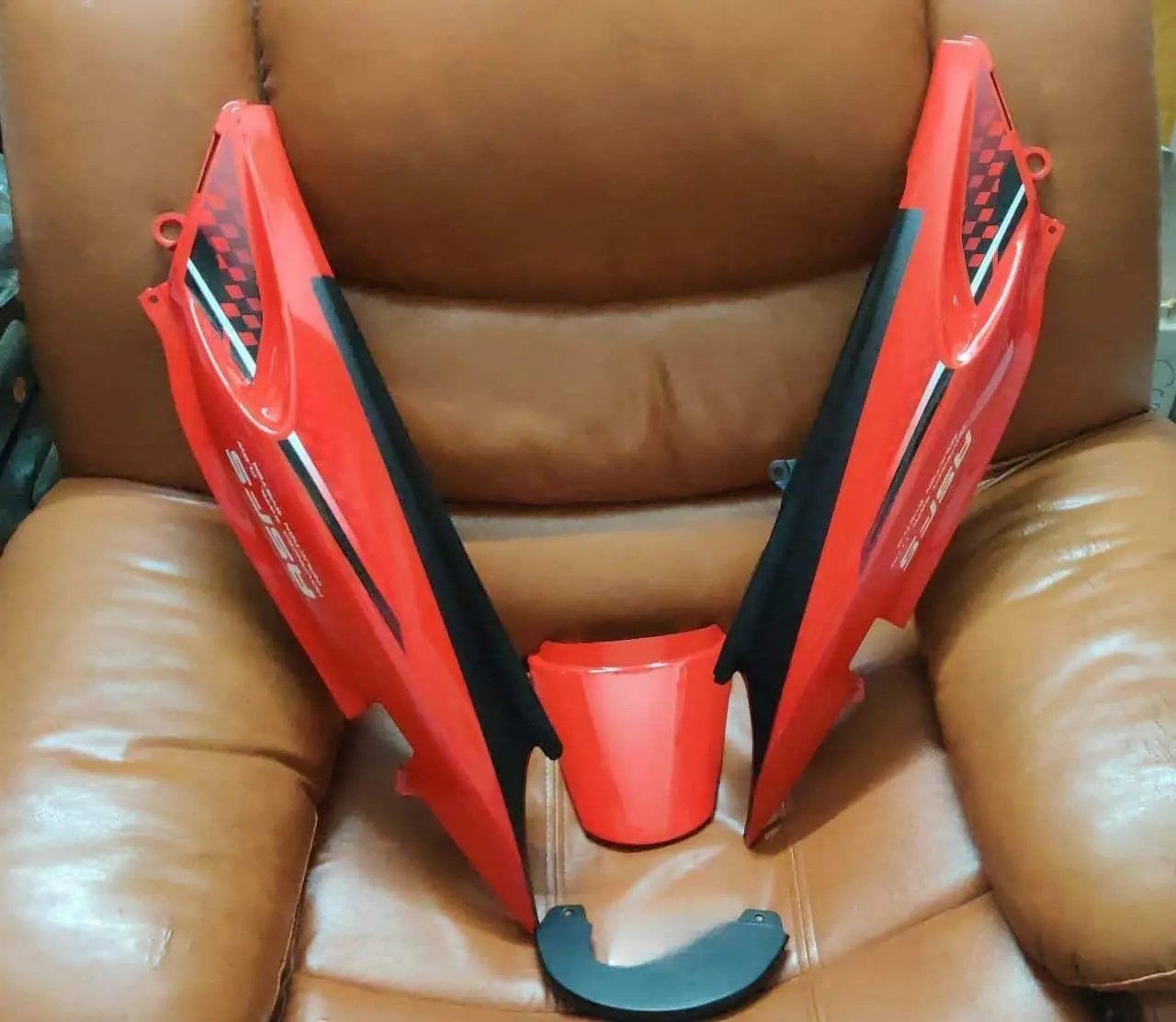Hero Glamour I3s Tail Panel Red