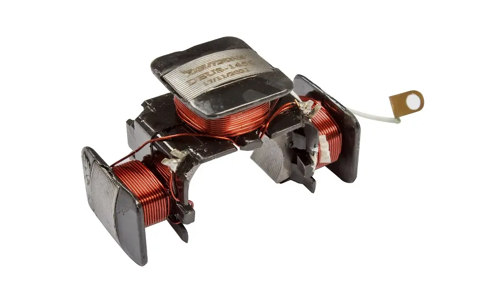 L.t. Coil For Hero Splendor+ (two Hole Fitting)