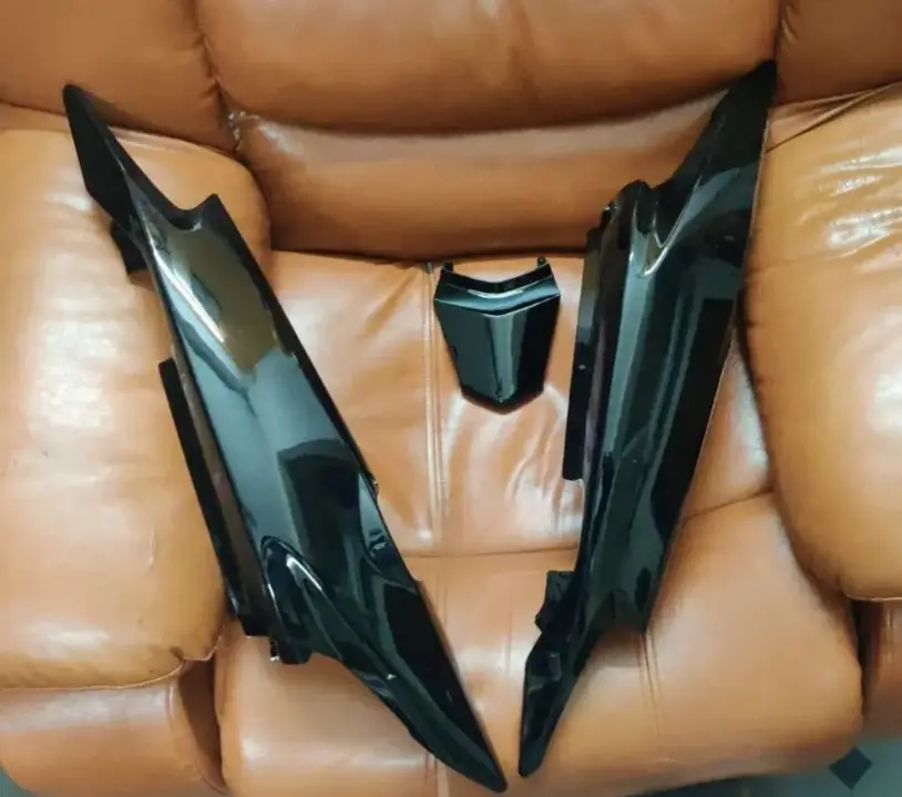 Livo Tail Panel Black