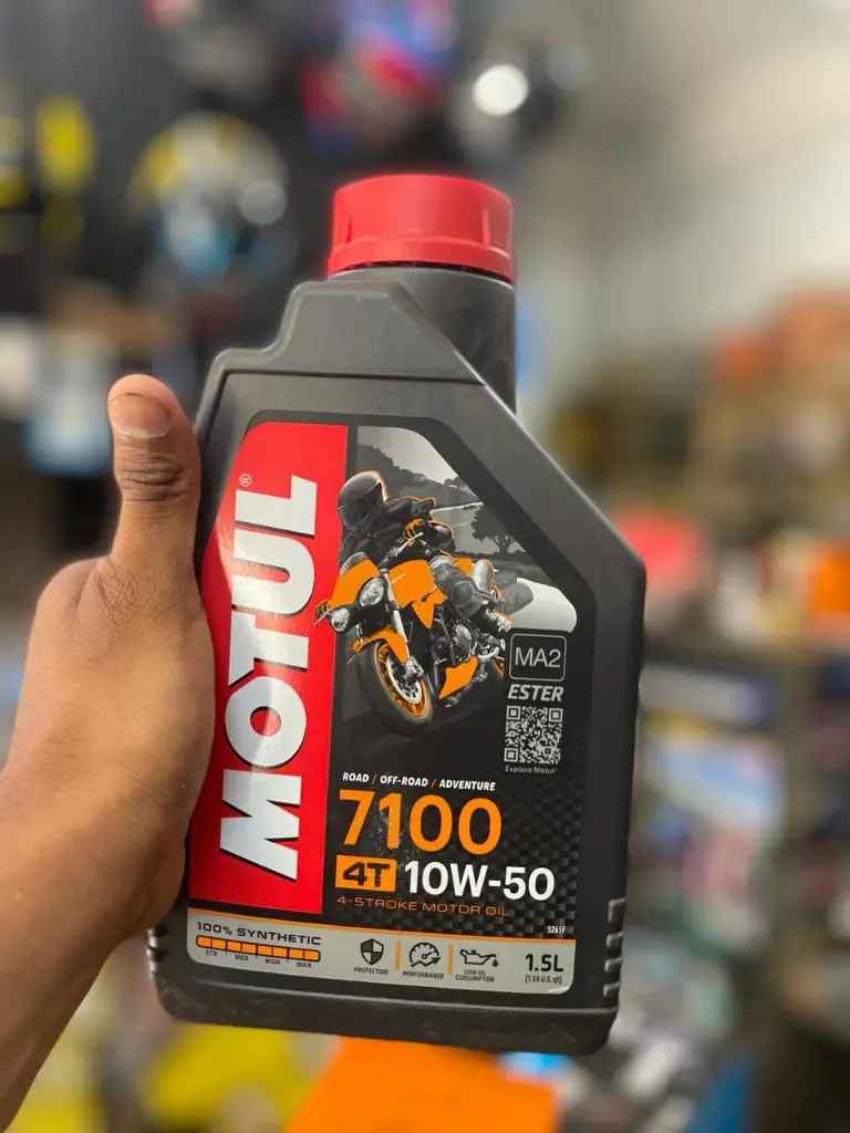 Motul 7100 10w50 Synthetic Oil (1.5)lit