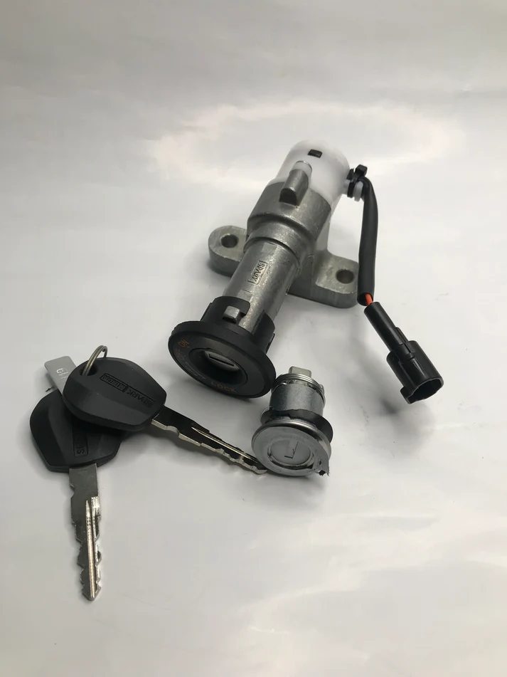 New Productlock Set For Tvs Jupiter Bs6 Steering Lock And Key Lock With Two Keys Minda Genuine Product Part Number -kt-2276fz