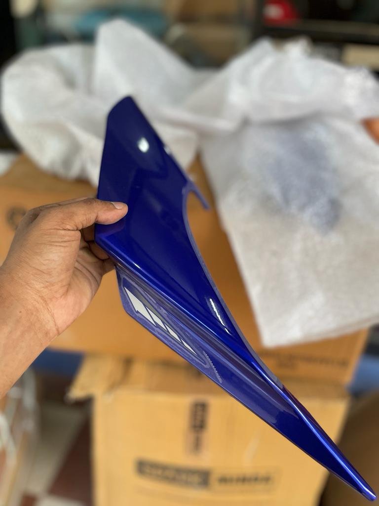 R15 V3 Bs6blue Tail Panel Left Side