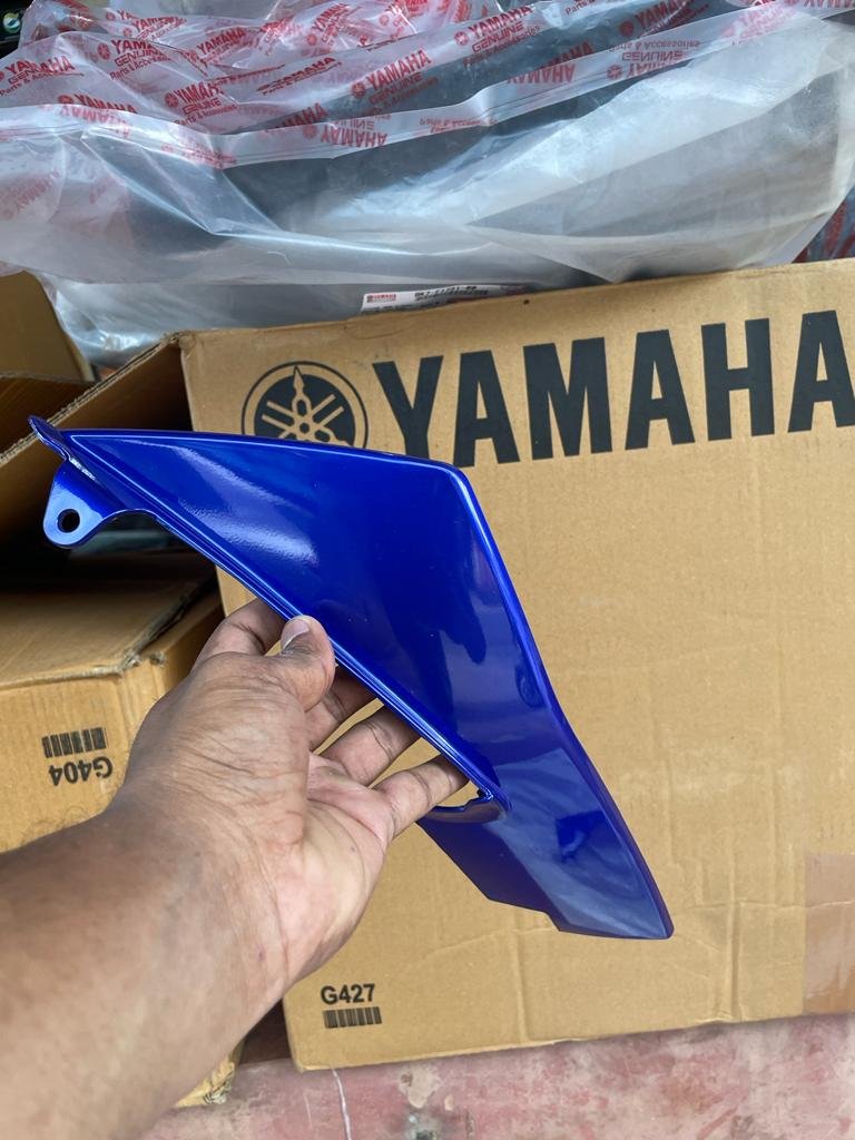 R15 V3 Head Light Frame Left Side(bs4)