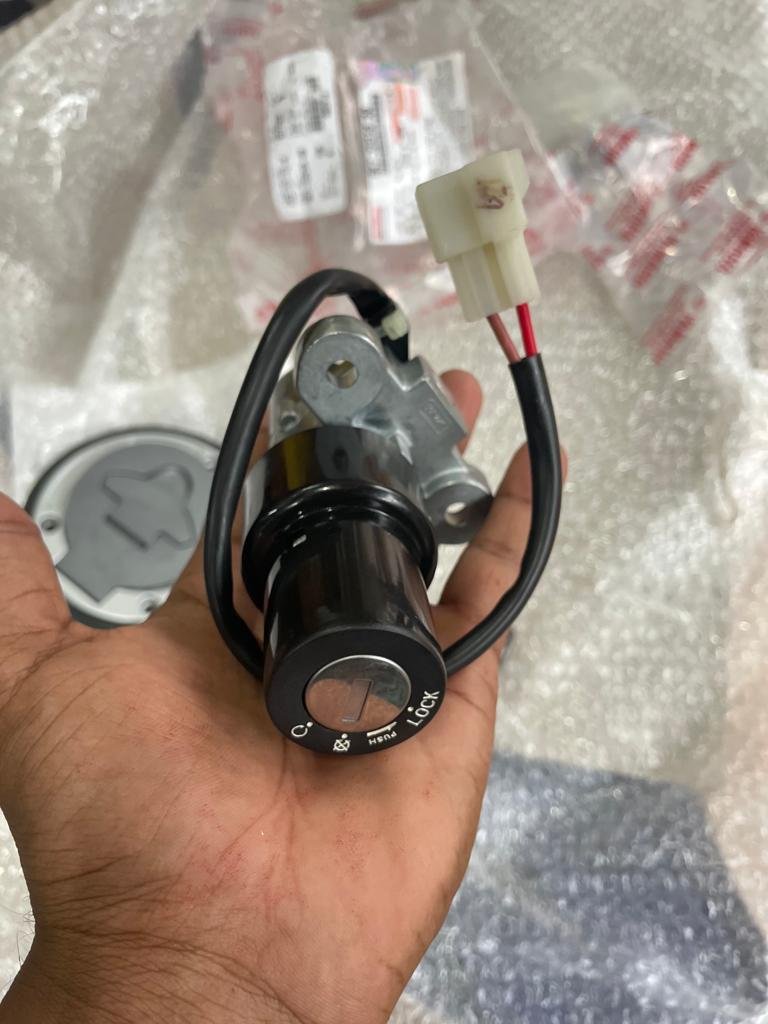 R15 V3& Mt15 Version1 Full Lock Set