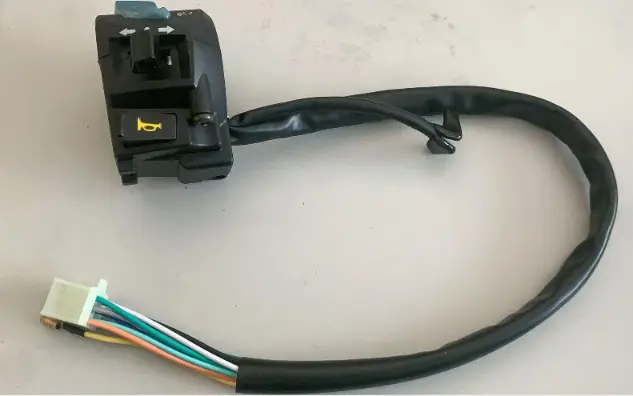 Winker/ Indicator/ Blinker Switch Assemlby (self Mo 35200ksp920 Honda Unicorn (oem),