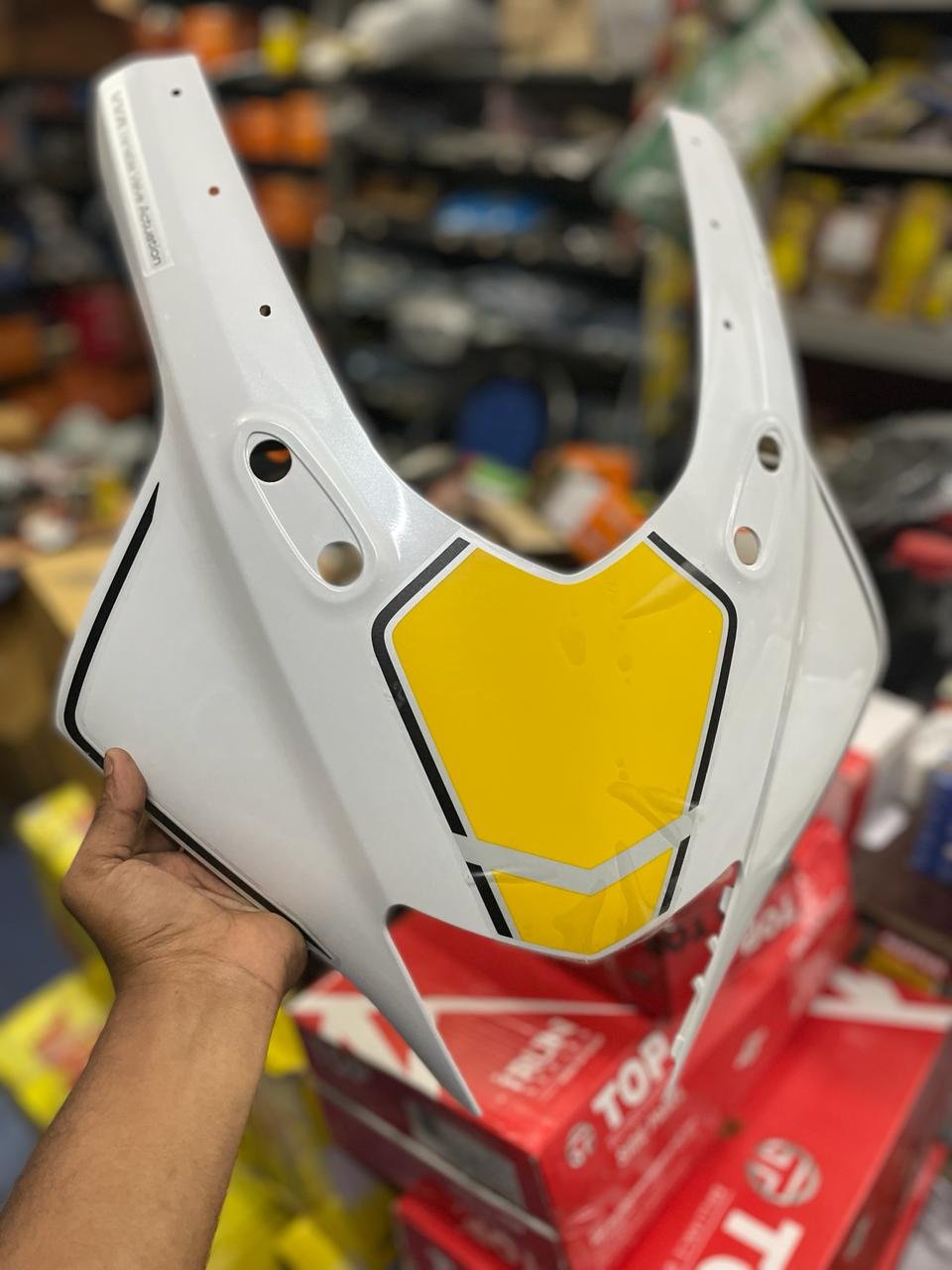 Yamaha R15 V4 Mask White Colour